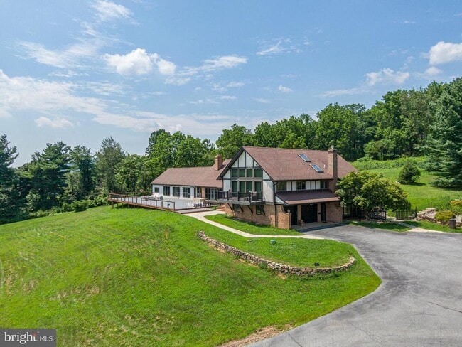 Building Photo - 1496 Orchard Ln