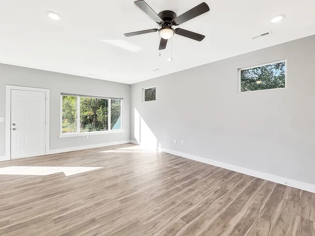 Building Photo - 7502 E 36th St N