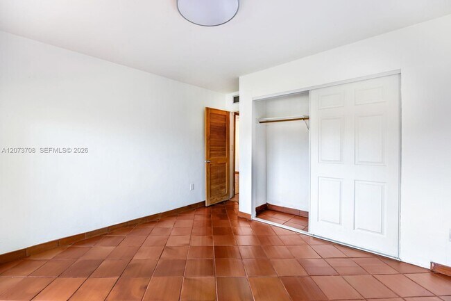 Building Photo - 8335 SW 72nd Ave