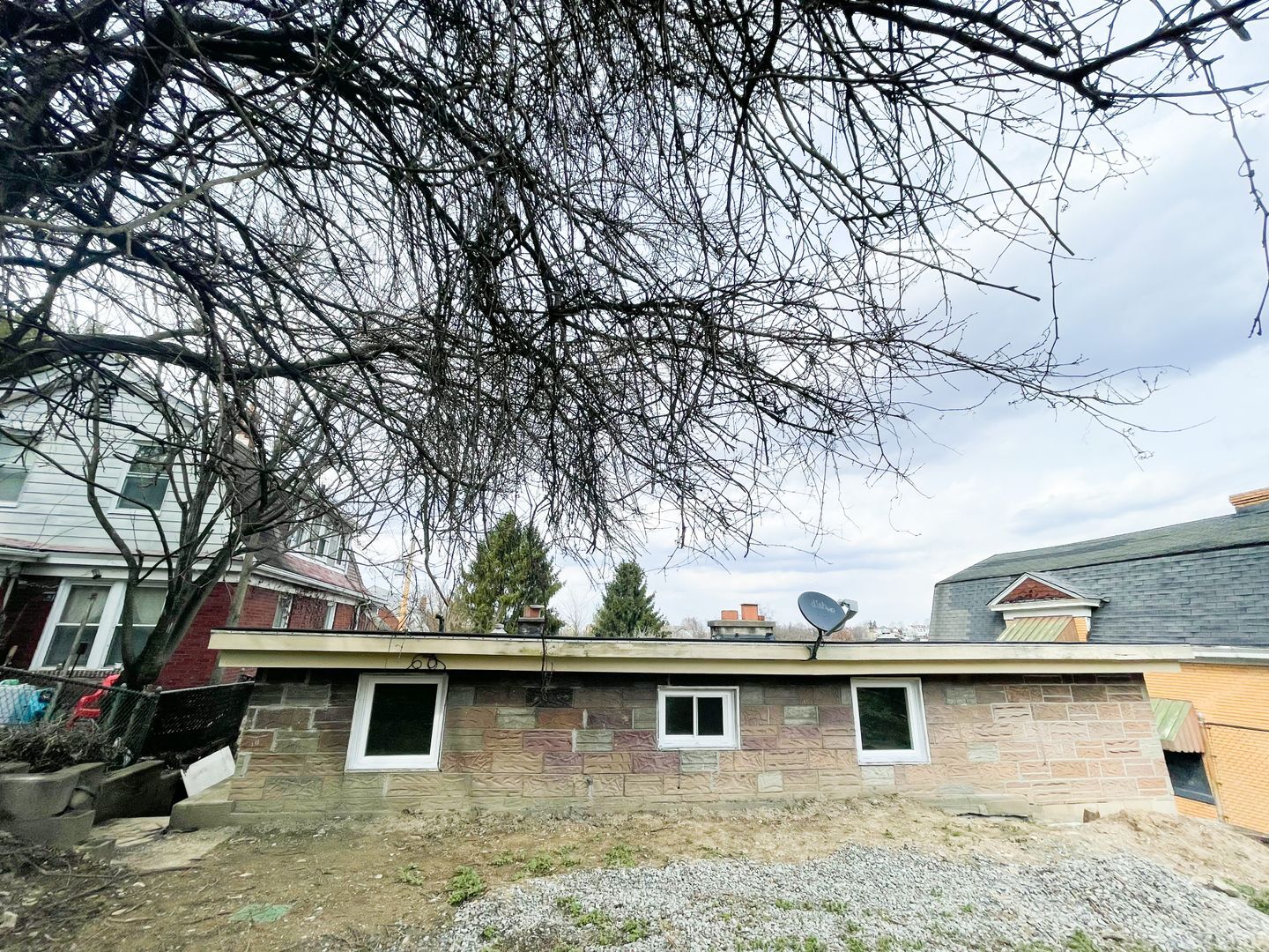 Building Photo - 418 Parkwood Rd
