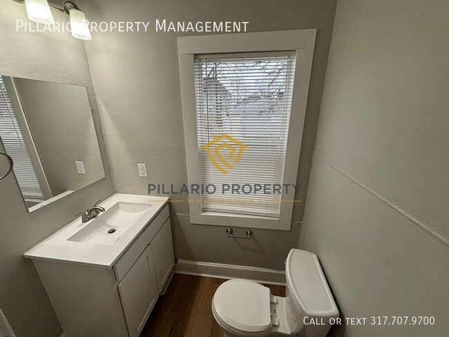 Building Photo - 3625 N Kenwood Ave