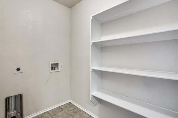 Building Photo - 1128 Maplewood Ln