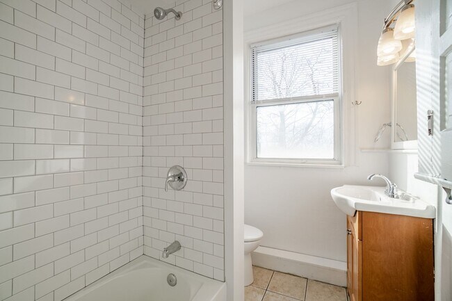 Building Photo - 2230 Tilbury Ave