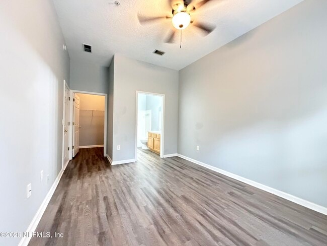 Building Photo - 7920 Merrill Rd