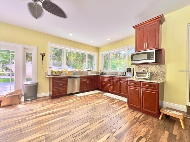 Building Photo - 3900 Reaves Rd