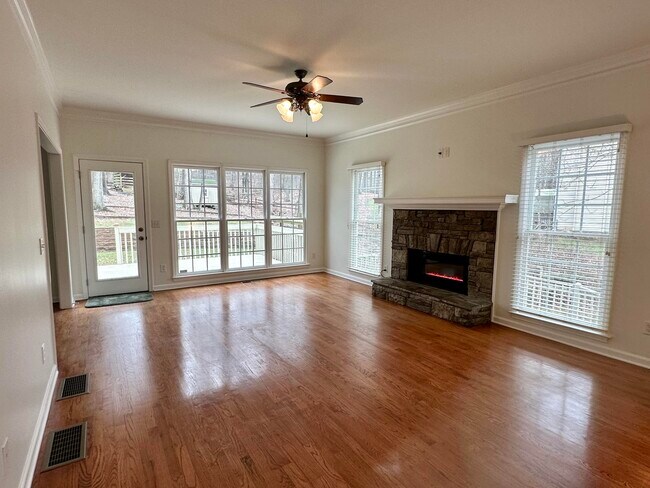 Living Room ~14' 3" x 19'10" - 7675 Paces Ln