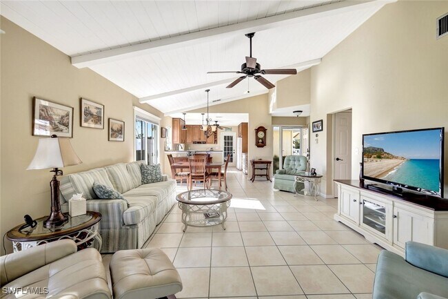 Building Photo - 14899 Crescent Cove Dr
