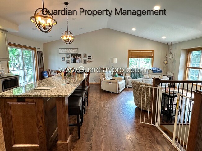 Building Photo - Maple Grove Single Family Home, Fenced Yard, 3 Car Garage, Deck, Available 7-31