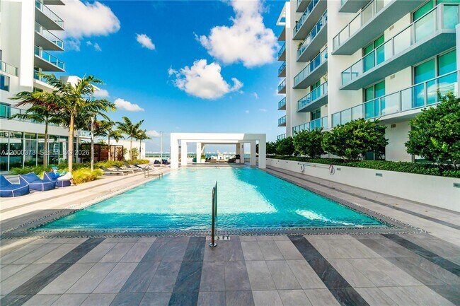 Building Photo - 3900 Biscayne Blvd
