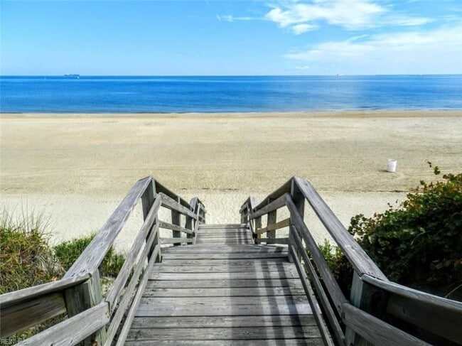 Building Photo - Ocean View East