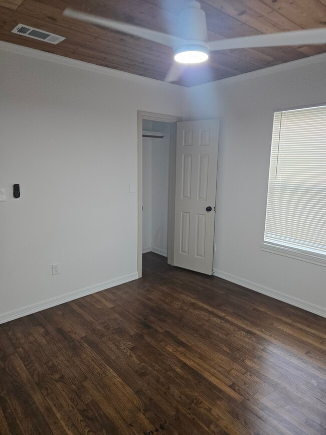 Building Photo - 415 N 23rd St