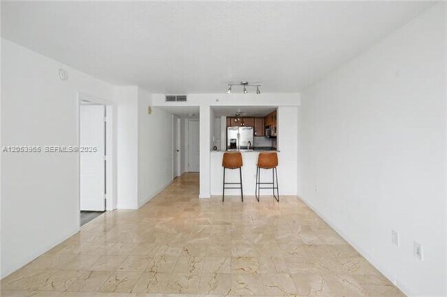 Building Photo - 2101 Brickell Ave