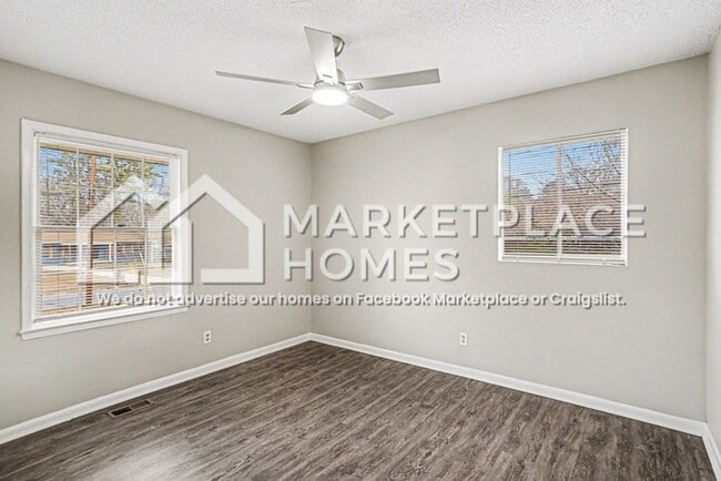 Building Photo - 8219 Sussex Dr