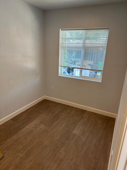 Building Photo - 1451 Santa Clara Ave