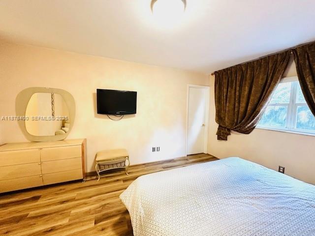 Building Photo - 500 NE 14th Ave