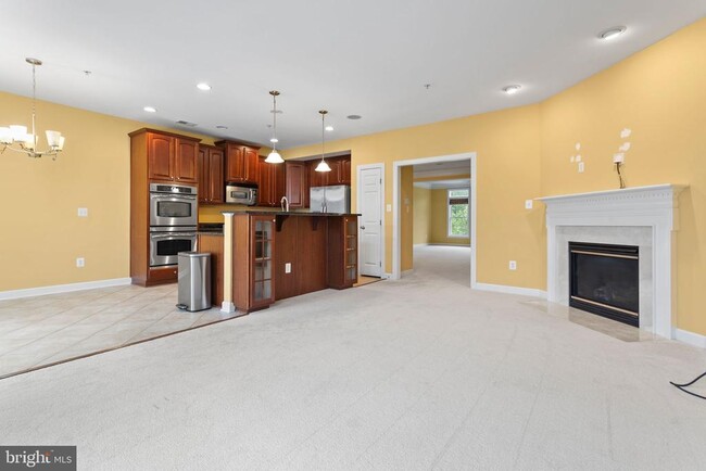 Building Photo - 3675 Spring Hollow Ln