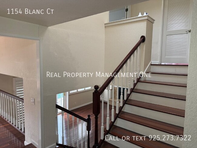 Building Photo - 1154 Blanc Ct