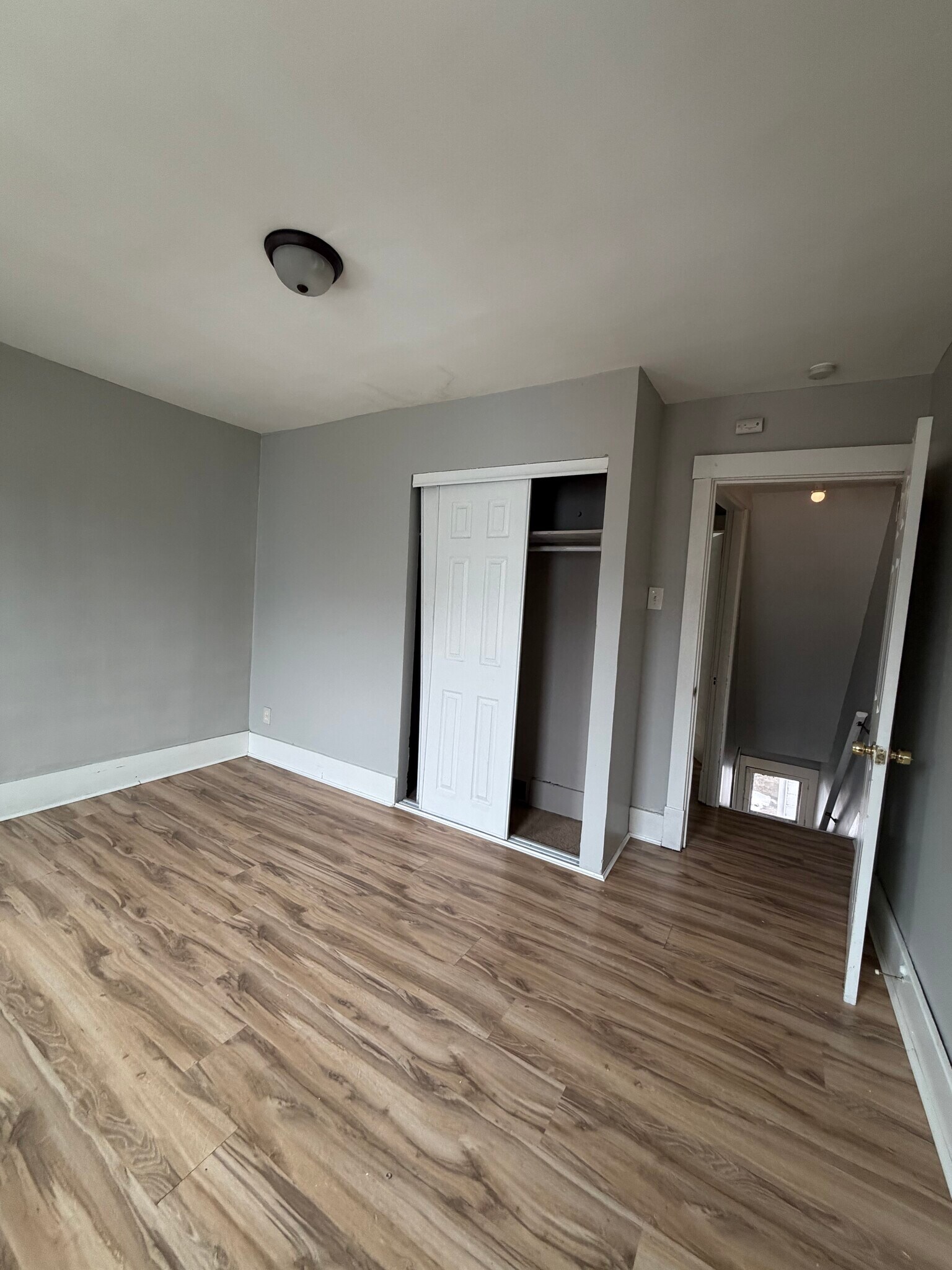 bedroom 1 - 1305 Airbrake Ave