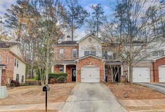 Building Photo - 3329 Fernview Dr