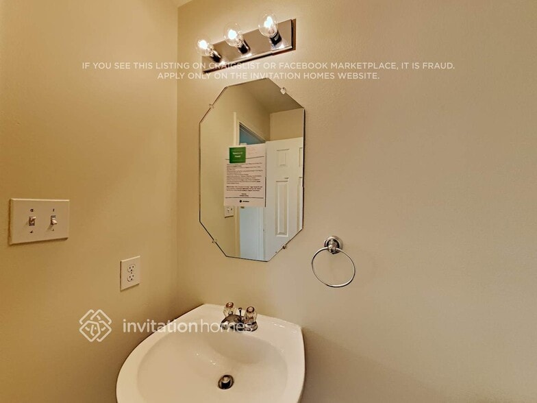 Building Photo - 2411 Lago Mirado Wy