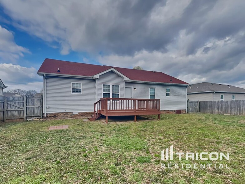 Building Photo - 232 Grassmire Dr