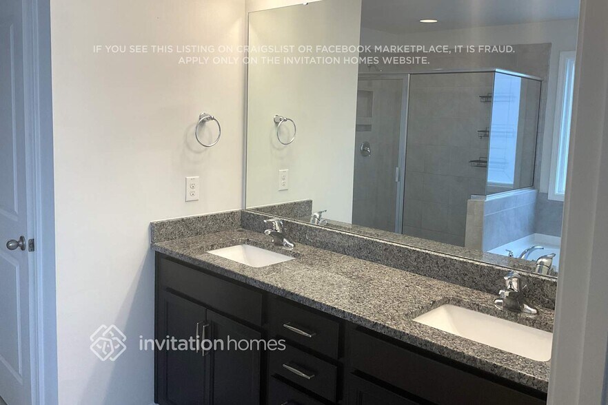 Building Photo - 7532 Poplar Meadow Ln