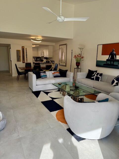 Building Photo - 6 Granada Dr