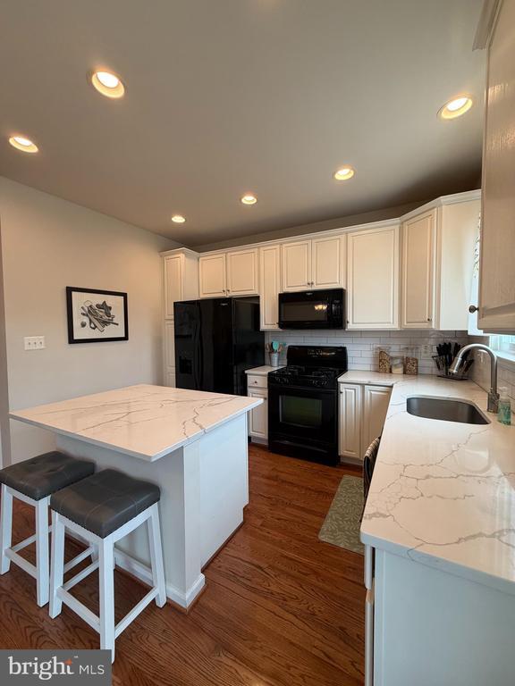 Building Photo - 4587 Derring Ln