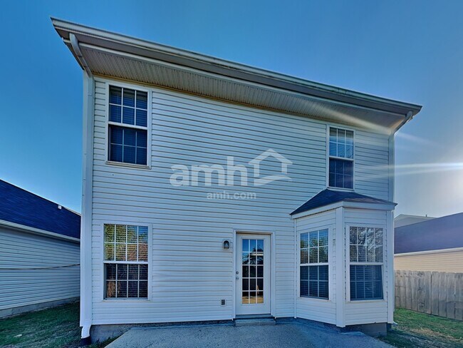 Building Photo - 2615 River Meade Way