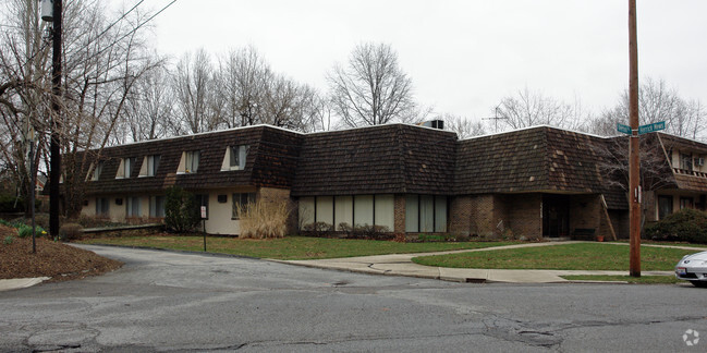 Building Photo - Overlook Arms Apartments