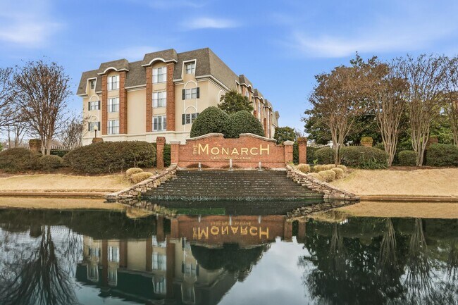 Building Photo - 5400 Park Ave