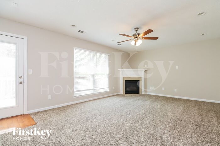 Building Photo - 1705 Bennett Dr