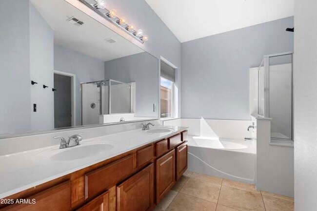 Building Photo - 12909 W Aster Dr