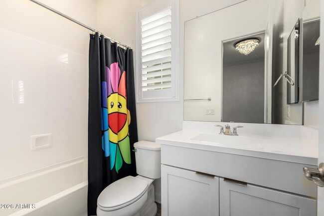 Building Photo - 11048 E Utah Ave