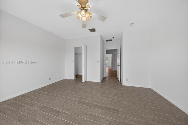 Building Photo - 4645 SW 75th Way