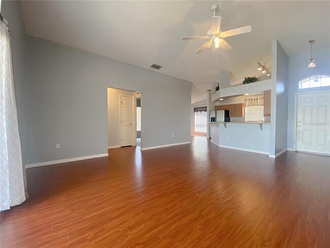 Building Photo - 445 Savanna Pointe St