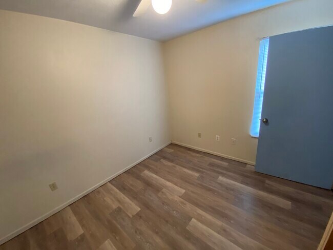 1st Floor Bedroom - 1549 Whitehall Blvd