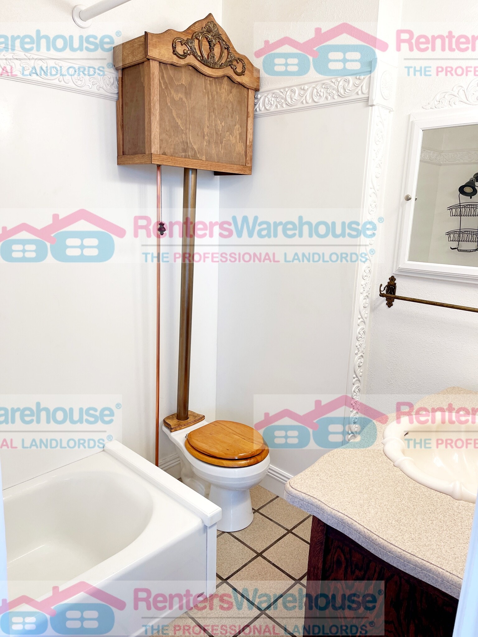 Building Photo - 970 E 1st Ave