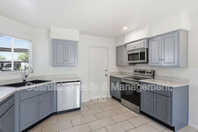Building Photo - 7238 E Joshua Tree Ln