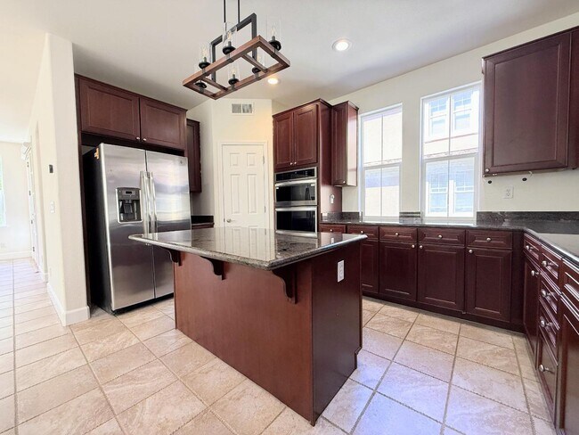 Building Photo - 2017 Mary Helen Ln