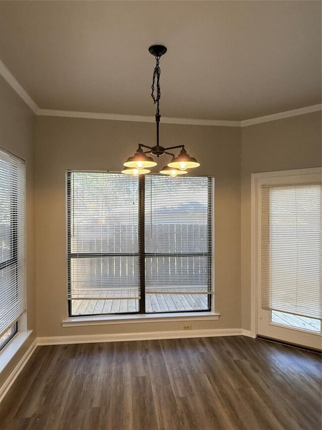 Building Photo - 6501 Columbia Oaks Ct