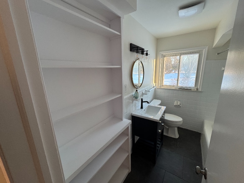 Building Photo - 8701 Brookville Rd