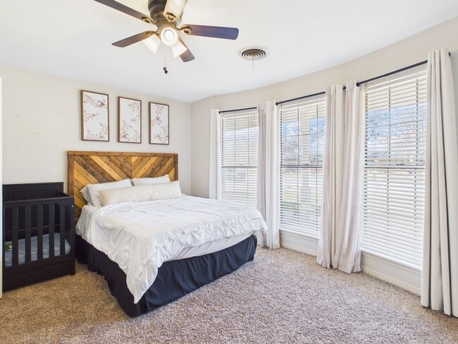 Building Photo - 7727 Cervin Dr