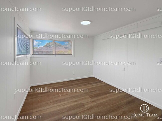 Building Photo - "Charming 4-Bed Retreat in Renton – Cozy Living, Prime Location!"