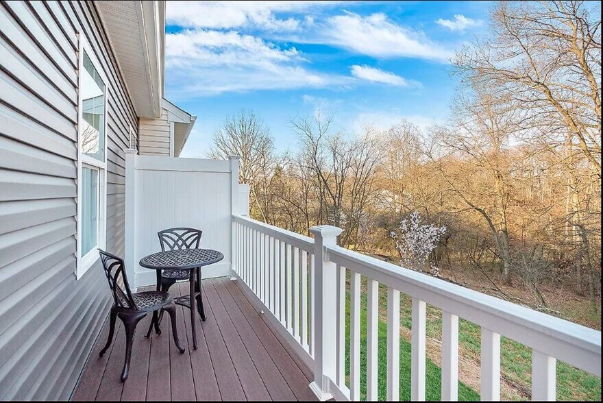 Building Photo - 300 Plaza Dr