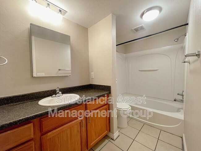 Building Photo - 1428 NW 27th St