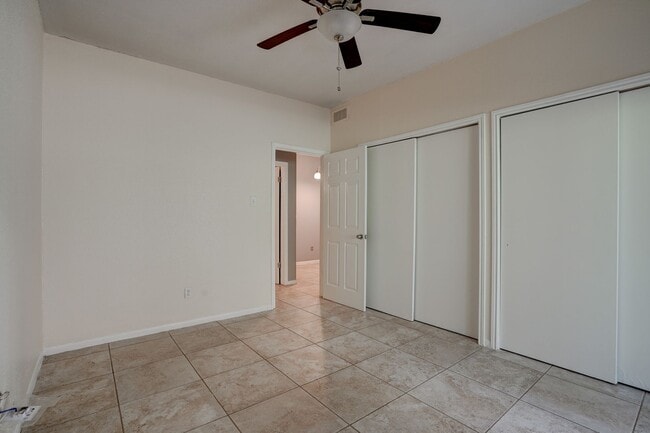 Building Photo - 2450 Wickersham Ln