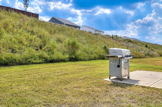 Building Photo - 5148 Captain Dr