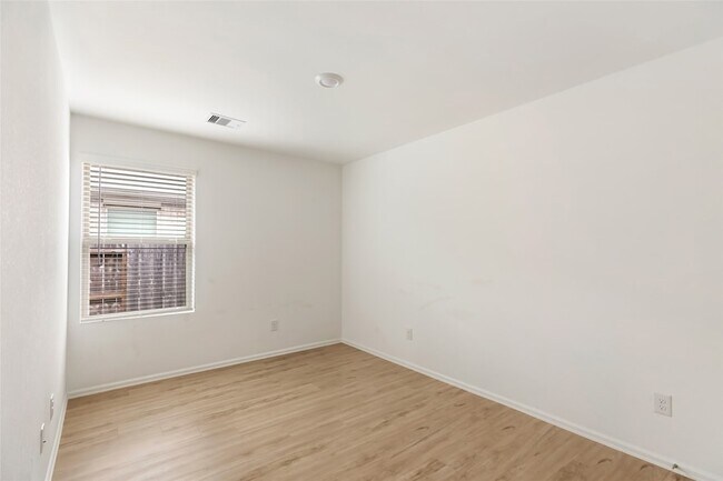 Building Photo - 4343 Palmetto Grv Ln