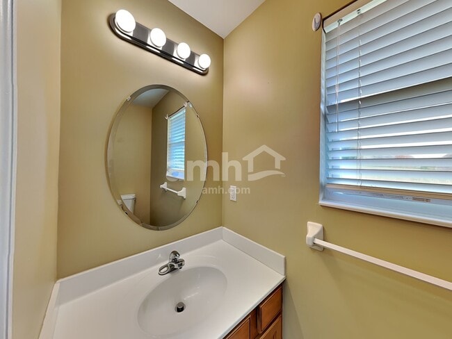 Building Photo - 10213 Waterford Ct